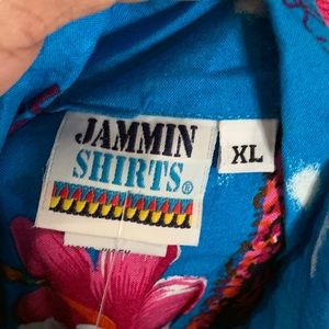 Men XL Jammin Floral Short Sleeve Shirt Never Worn